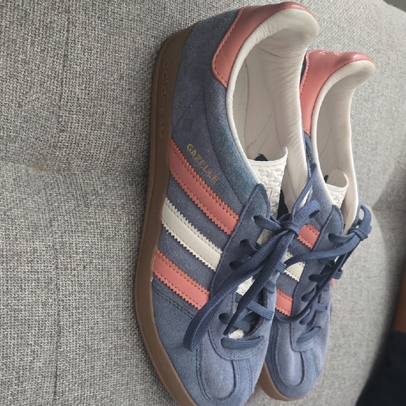 Adidas Gazelle Suede Blue and Coral Sneakers - Picture 2 of 8
